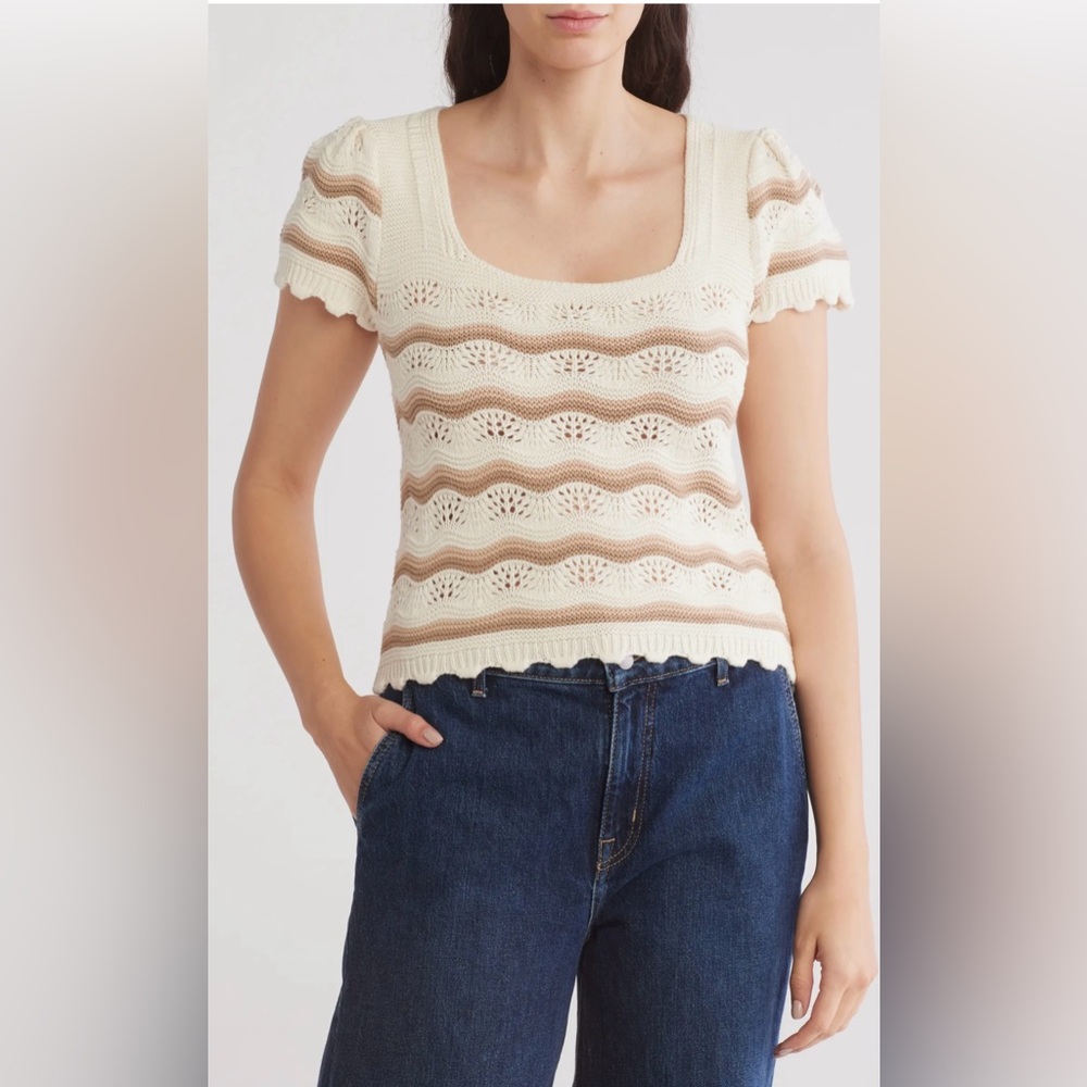 JESSICA SIMPSON NWT Short Sleeve Knit Sweater